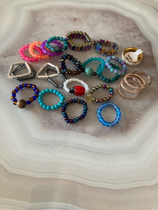 ✨✨BEV April Bundle✨✨ - Picture 4 of 14